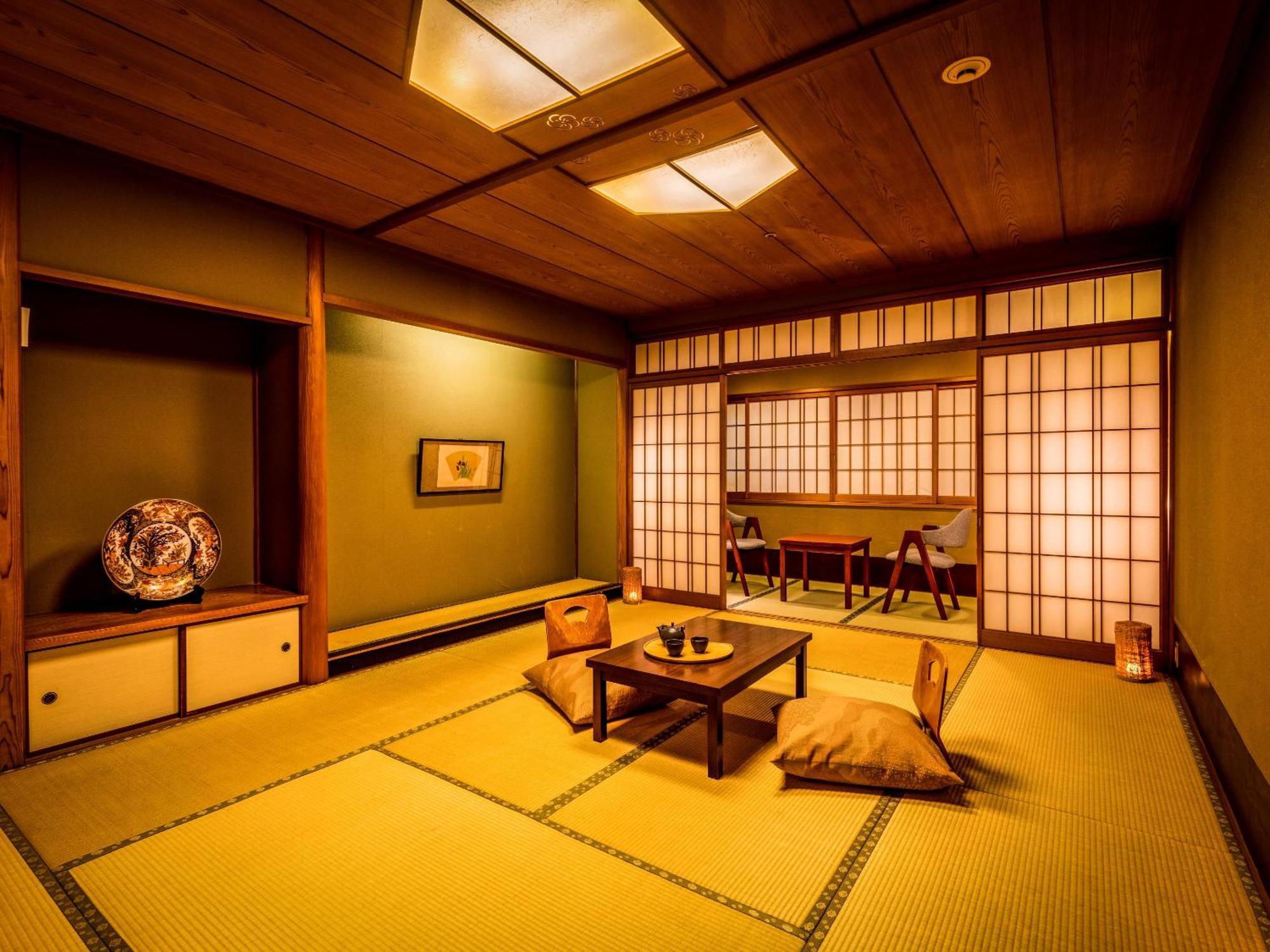 מלון Shin'onsen Ooedo Onsen Monogatari Miyoshiya מראה חיצוני תמונה